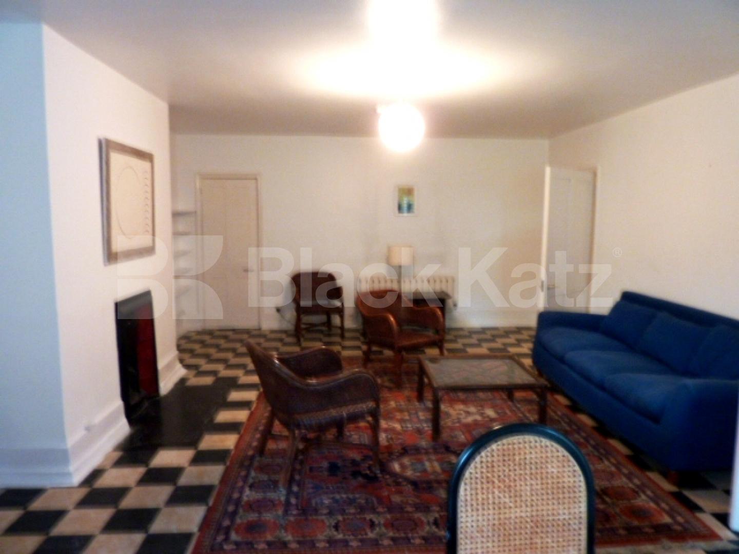 			FANTASTIC LARGE PROPERTY!, 2 Bedroom, 1 bath, 1 reception Ground Floor Flat			 Belsize Square, BELSIZE PARK